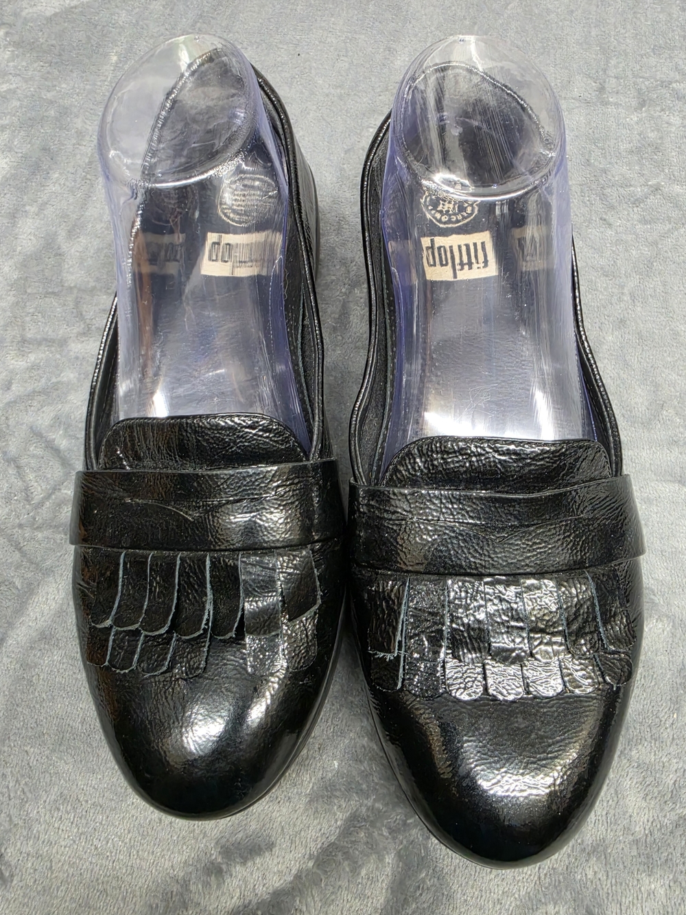 Fitflop 8 Black Fringe Penny Loafers
